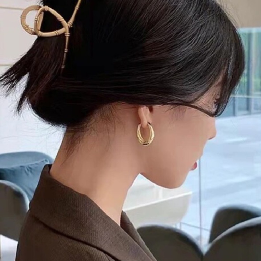 NWT LUXURY 18k GOLD PLATED EARRINGS - Picture 7 of 8